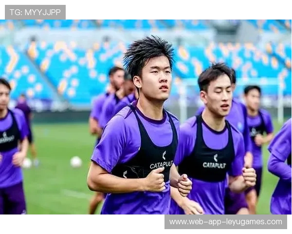 中超津门虎罗萨外线突破训练提升,助力球队全新蜕变 中超津门虎罗萨外线突破训练提升,助力球队全新蜕变